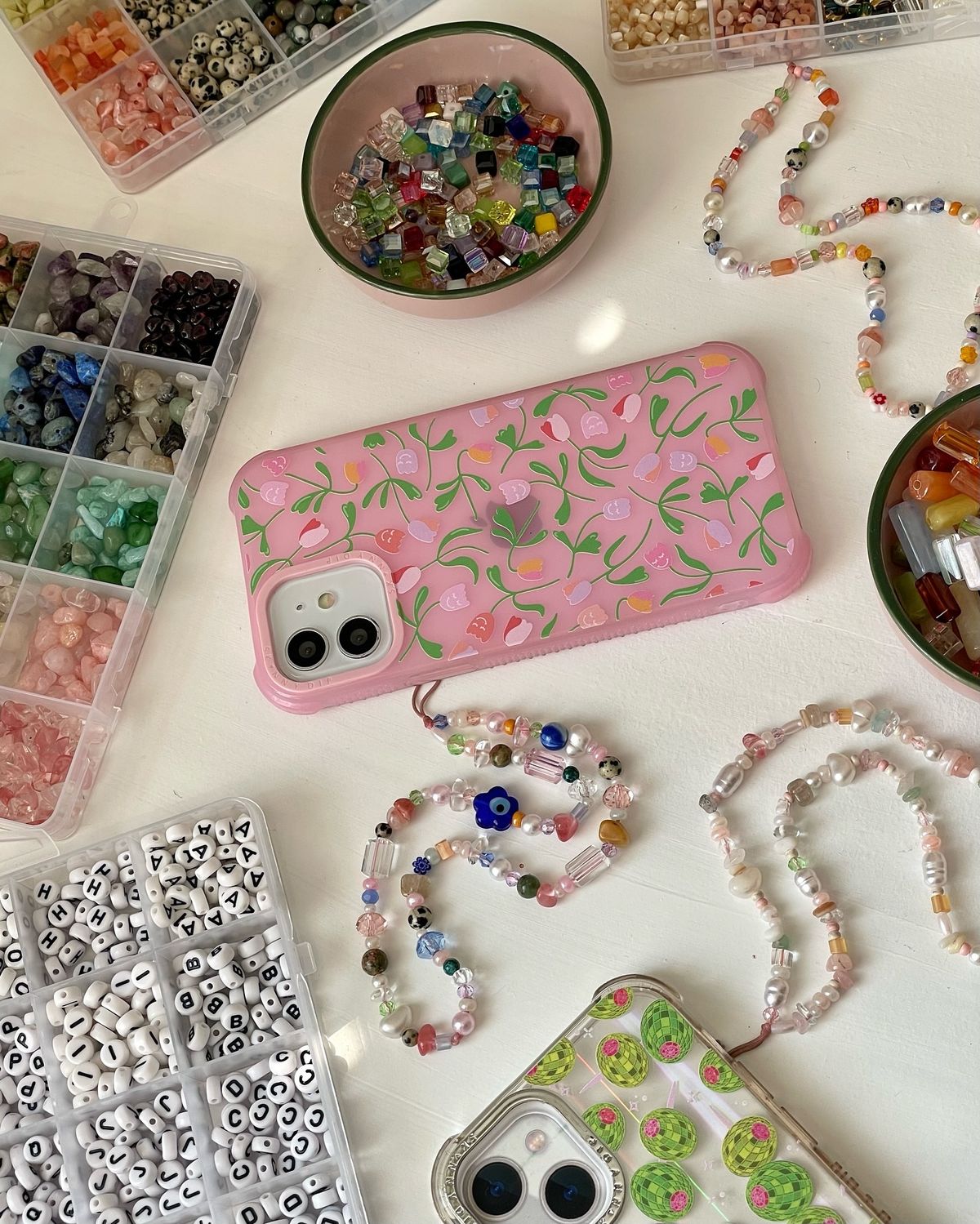 Telefon ve Gözlük Askısı Tasarım Atölyesi